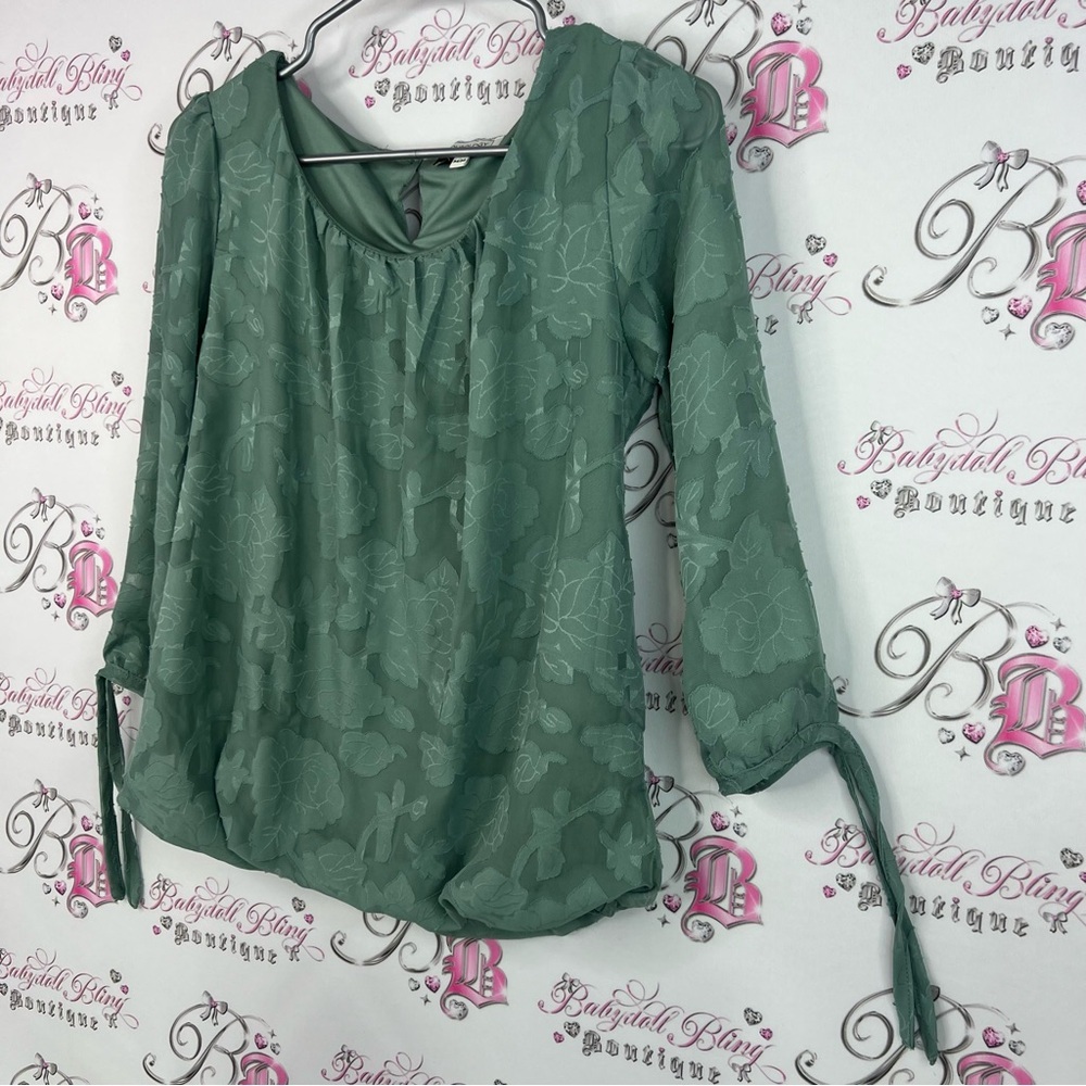 Blousology long sleeve 3D print floral ribbon ties Green Floral Women's Top - Picture 3 of 12